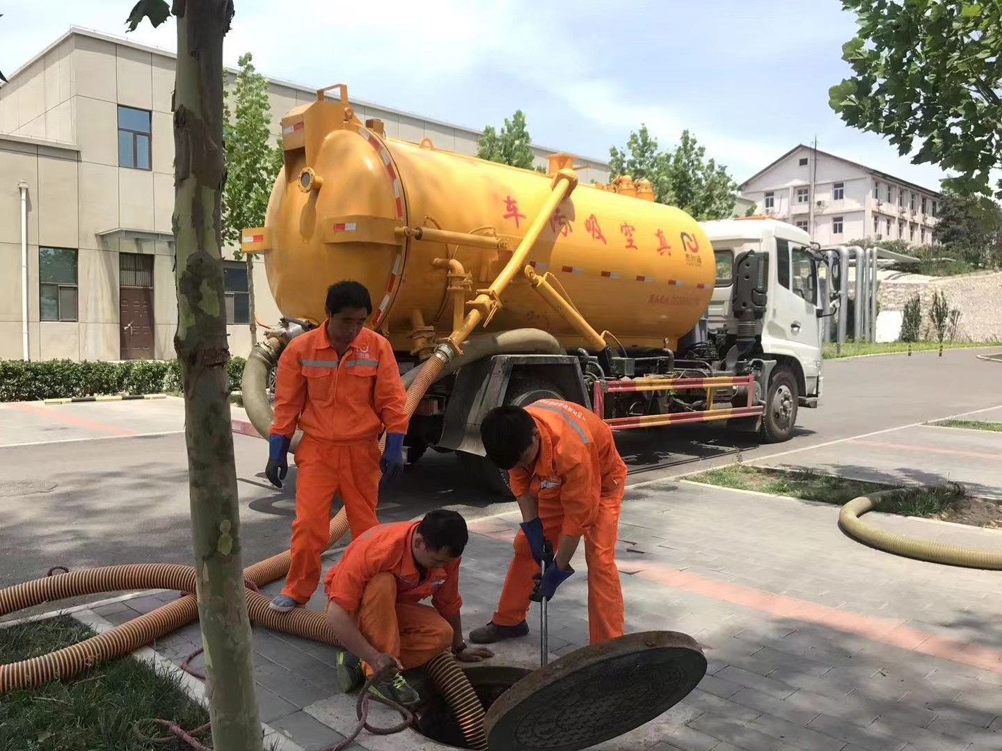 枝江化粪池清理与5-8吨吸粪车施工效率分析